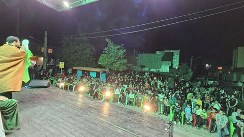 تماشاخانه سیار کانون پرورش فکری کودکان و نوجوانان در مناطق کم برخوردار یاسوج