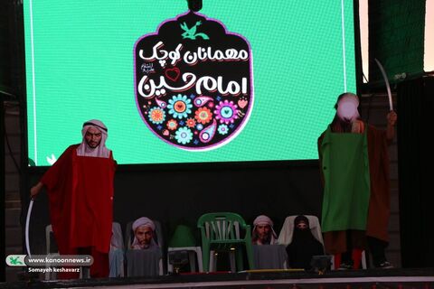 روز دوم اجرای تماشاخانه سیار با نمایش «قصه‌های واقعی» در شهر صدرا