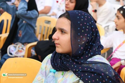 روز دوم اجرای تماشاخانه سیار با نمایش «قصه‌های واقعی» در شهر صدرا