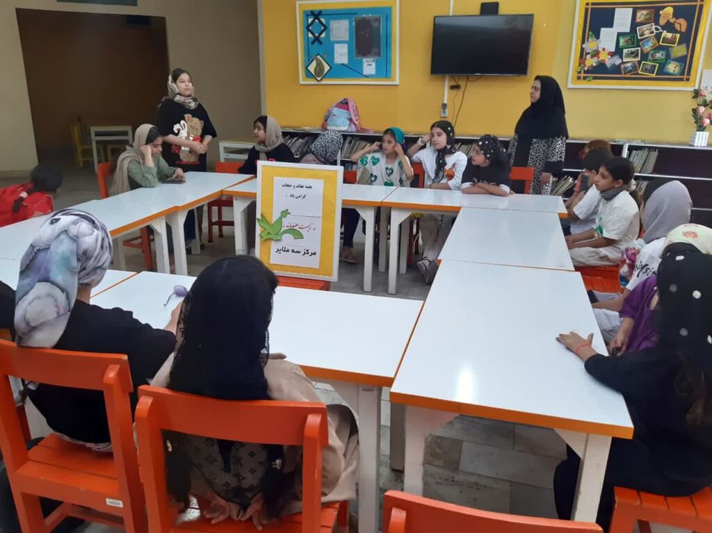 اجرای برنامه عفیفانه در مراکز فرهنگی-هنری کانون همدان