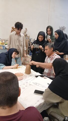 گزارش تصویری کارگاه مجسمه‌سازی «12 روز جنگ»