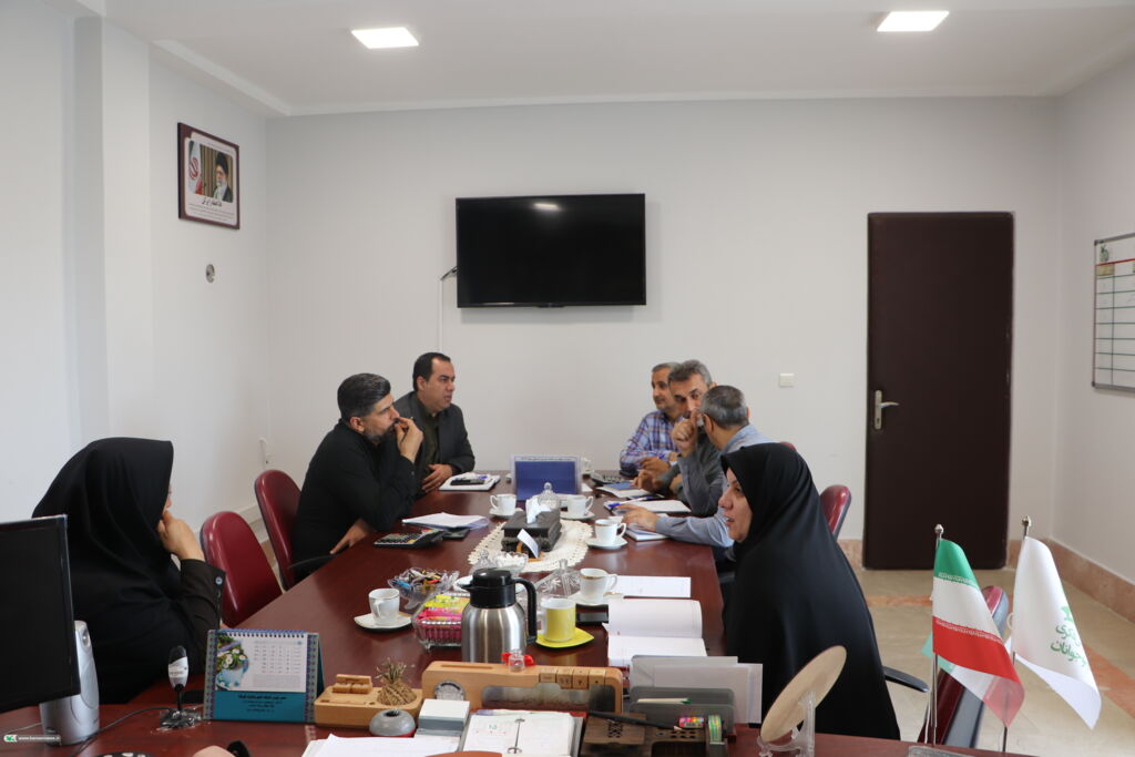 خرید آسماننما، عینک VR و لپتاپ؛ تجهیز مراکز گلستان در دستور کار شورای مالی