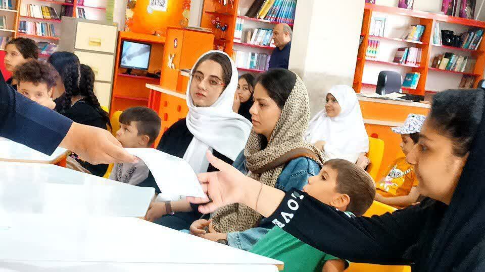 کارگاه مشاوره و پیشگیری از آسیب‌های اجتماعی در مرکز شماره ۱۱ کانون کرمانشاه