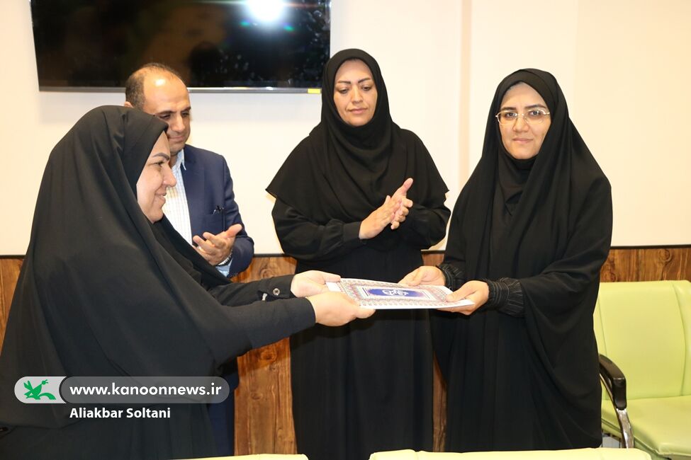تقدیر از کارکنان ادبی، فناوری و حراست کانون کرمان