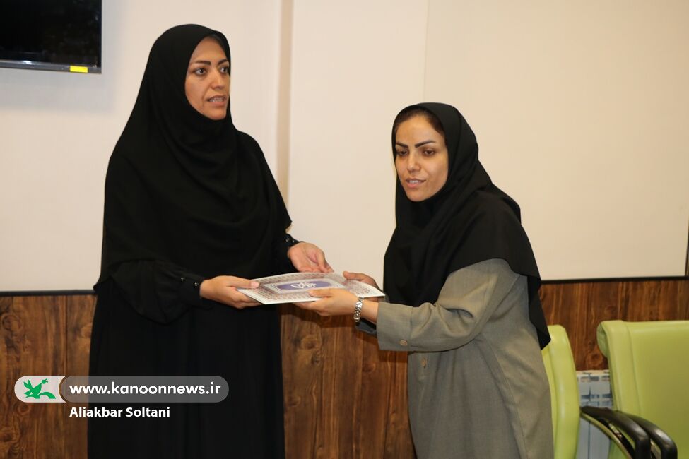 تقدیر از کارکنان ادبی، فناوری و حراست کانون کرمان