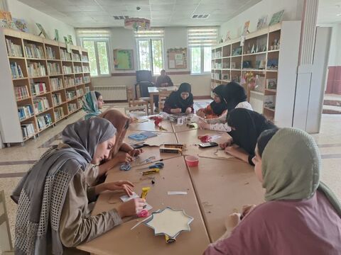 چند نما از برگزاری پویش خوبان؛ دست سازه‌های حسینی(ع) در مراکز فرهنگی و هنری کانون استان قزوین
