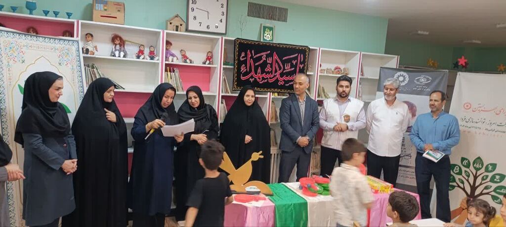 برگزاری کارگاه نقاشی همدلی با حضور چندقلوها در مرکز فرهنگی قوچان