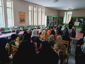 آموزش مهارت خود آگاهی و تنظیم هیجان در کانون شهر اراک