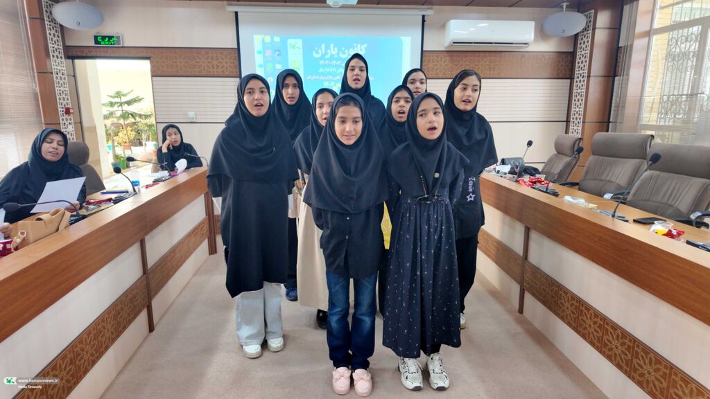 رویداد استانی و تجلیل از کانون یاران برتر مراکز فرهنگی هنری کانون استان قم
