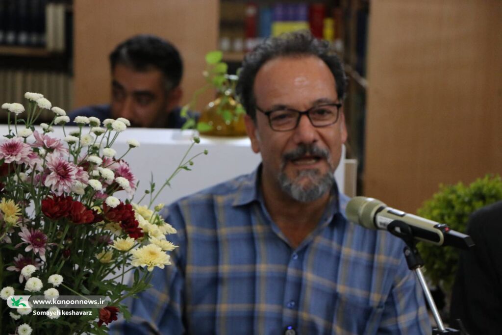 آغاز اردوی آموزشی پسران عضو باشگاه شعر «قاف» کانون در شیراز