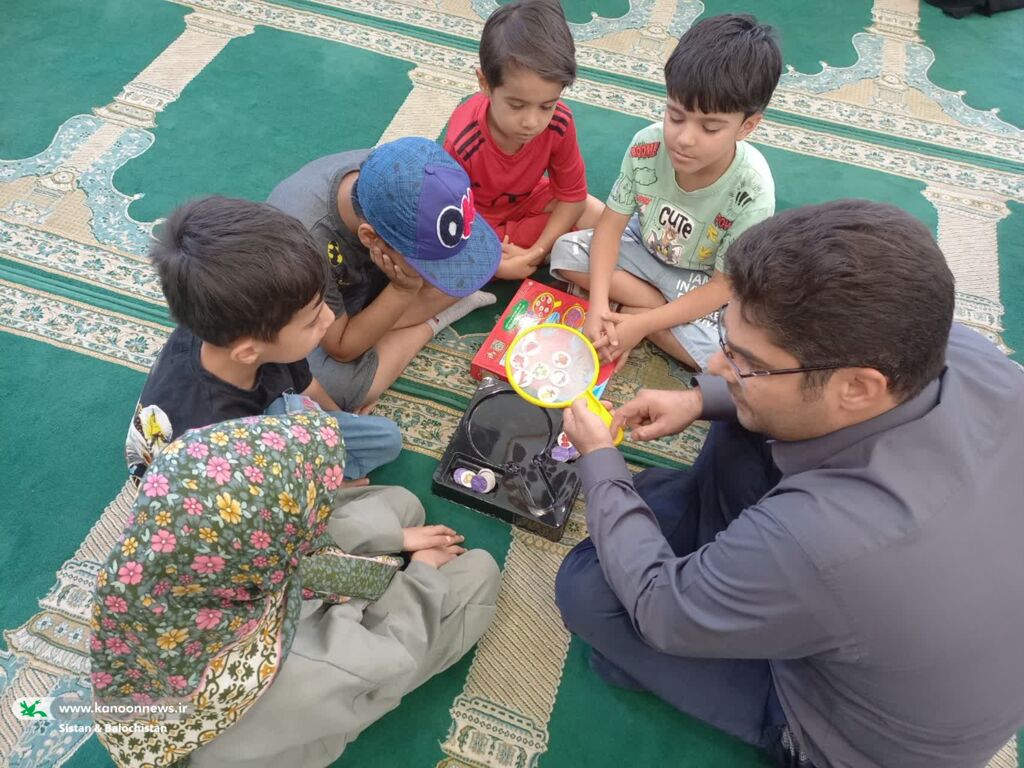 تابستان گرم سیستان و بلوچستان با کتابخانههای سیار کانون در دل روستاها و حاشیه شهرها