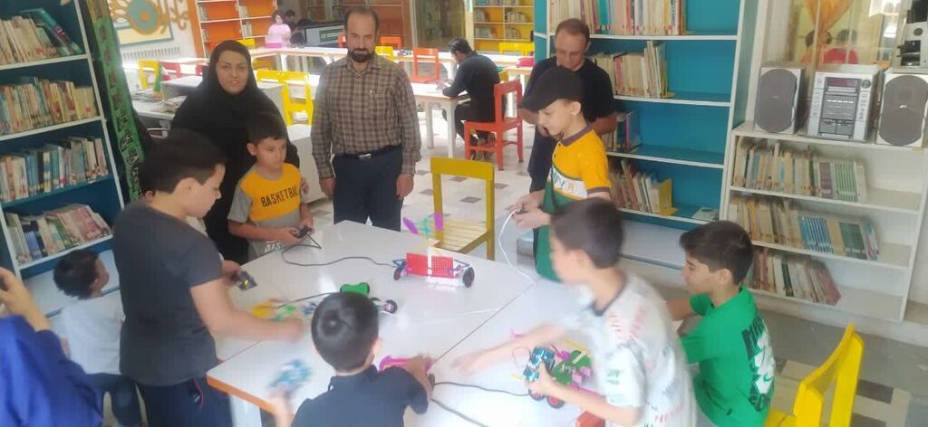 از ساخت هواپیما تا صبحانه با طعم کتاب/ هفتهای پر از تجربه و خلاقیت در کانون همدان