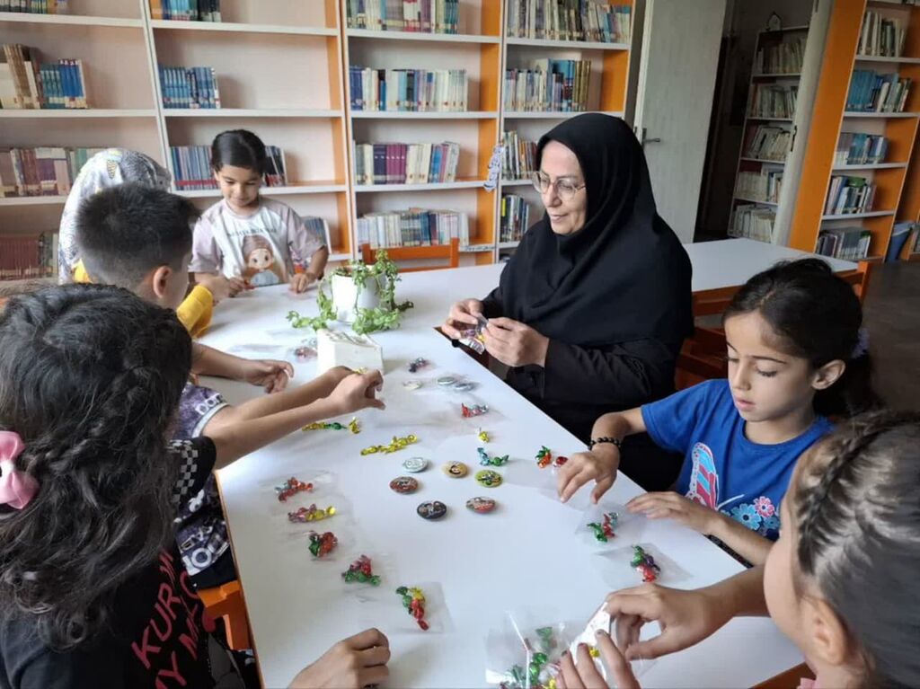 از ساخت هواپیما تا صبحانه با طعم کتاب/ هفتهای پر از تجربه و خلاقیت در کانون همدان