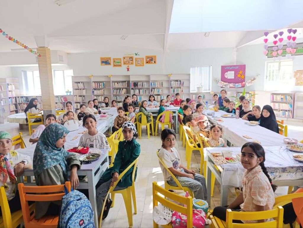 از ساخت هواپیما تا صبحانه با طعم کتاب/ هفتهای پر از تجربه و خلاقیت در کانون همدان