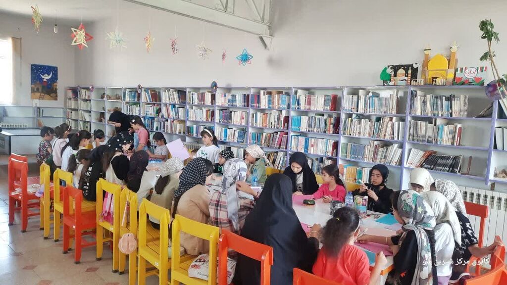 از ساخت هواپیما تا صبحانه با طعم کتاب/ هفته‌ای پر از تجربه و خلاقیت در کانون همدان