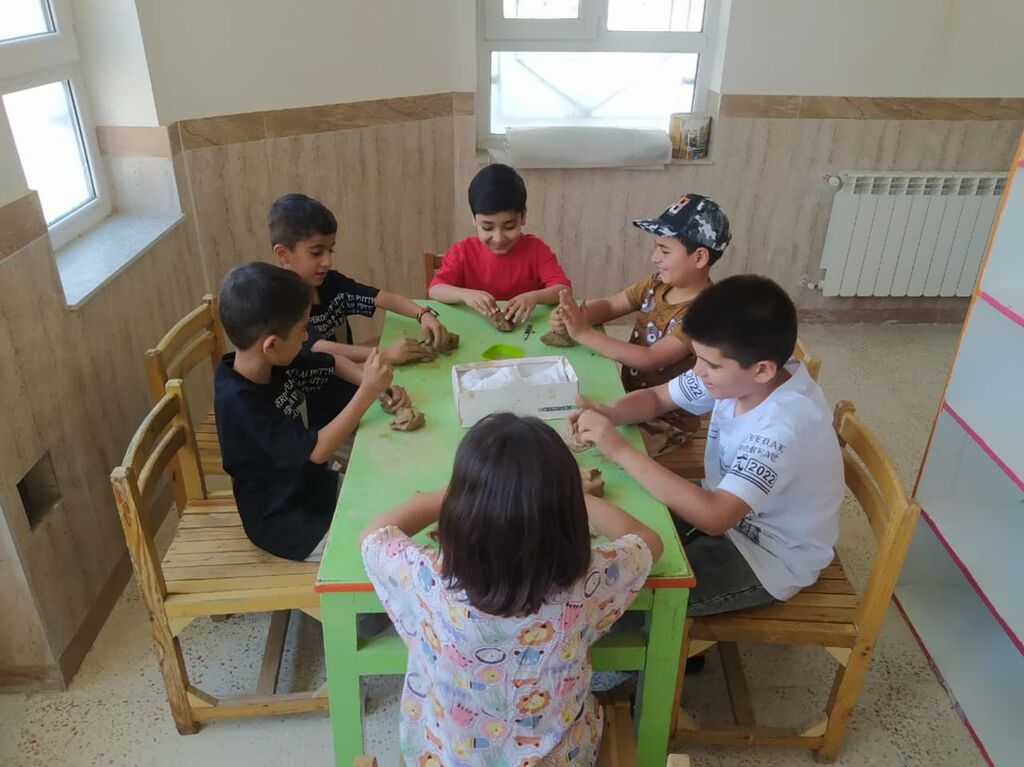 از ساخت هواپیما تا صبحانه با طعم کتاب/ هفته‌ای پر از تجربه و خلاقیت در کانون همدان