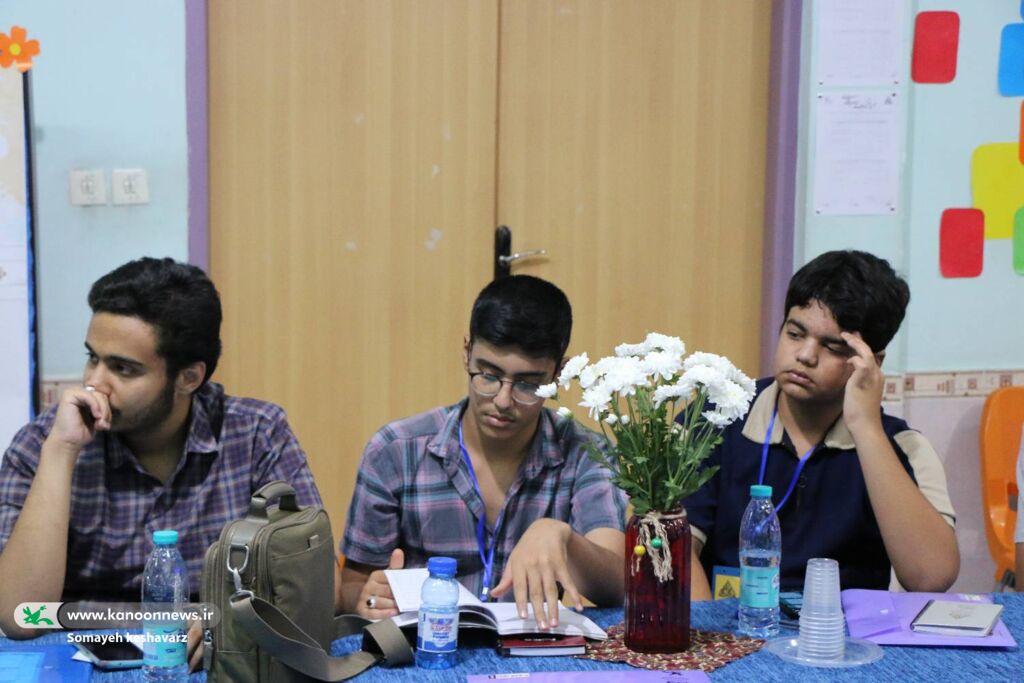 مهندسی واژگان رمز ماندگاری شعر است