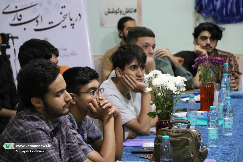 مهندسی واژگان، رمز ماندگاری شعر است