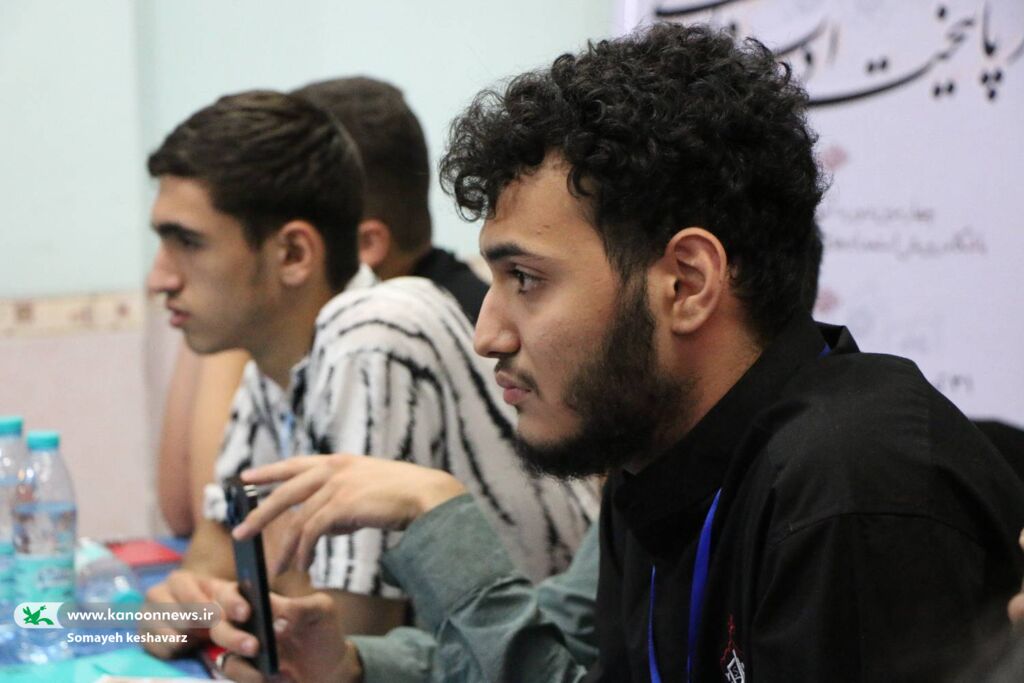 مهندسی واژگان رمز ماندگاری شعر است