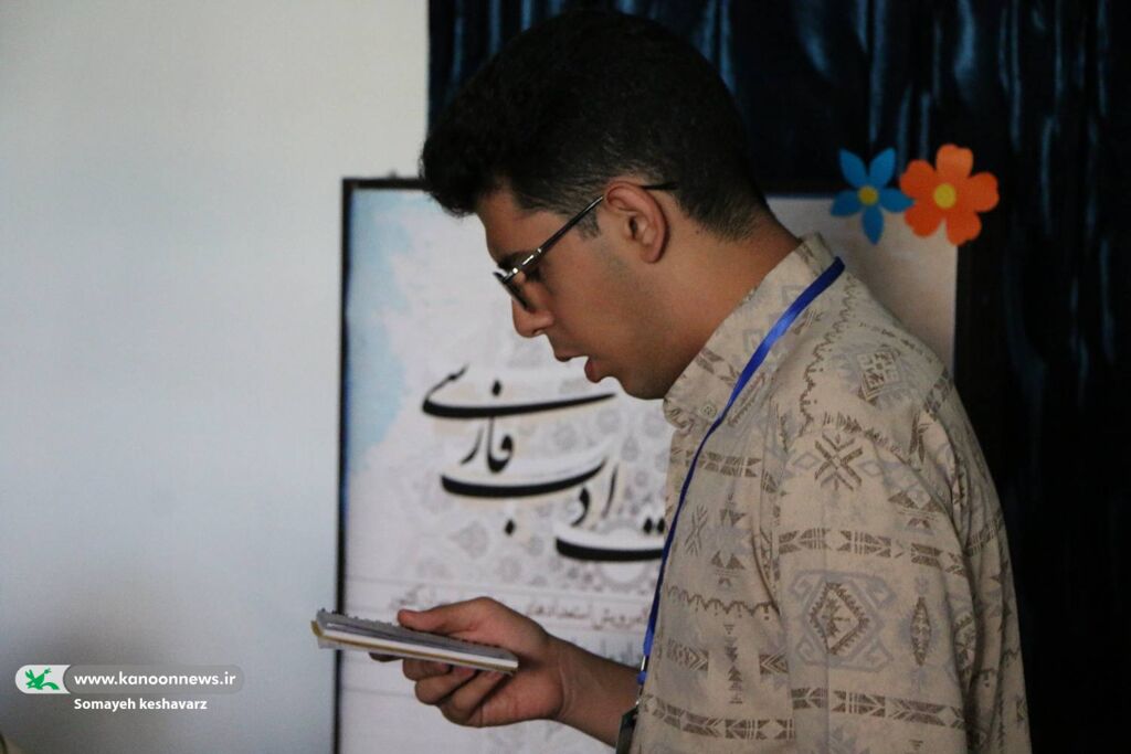 مهندسی واژگان رمز ماندگاری شعر است