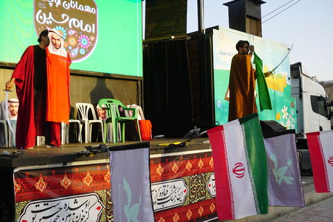 استقبال گسترده کودکان شیرازی از نمایش‌ها و برنامه‌های متنوع فرهنگی تماشاخانه سیار