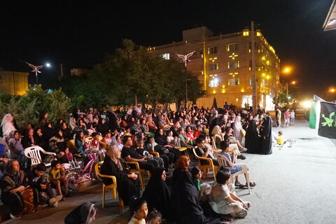 استقبال گسترده کودکان شیرازی از نمایش‌ها و برنامه‌های متنوع فرهنگی تماشاخانه سیار