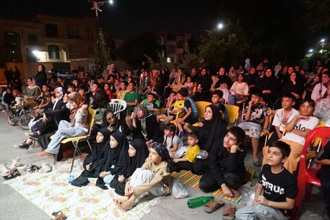 استقبال گسترده کودکان شیرازی از نمایش‌ها و برنامه‌های متنوع فرهنگی تماشاخانه سیار