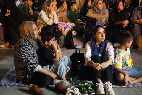 استقبال گسترده کودکان شیرازی از نمایش‌ها و برنامه‌های متنوع فرهنگی تماشاخانه سیار