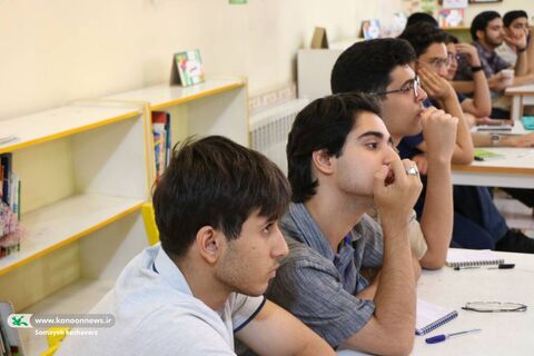 باشگاه نوجوانان قاف میزبان دو کارگاه ویژه مذاکره شاعرانه و تحلیل تربیتی