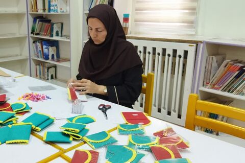 همزمان با فعالیت های تابستانی، اجرای پویش«هدیه خوبان»، دست سازه های حسینی در مراکز کانون استان آذربایجان غربی با حضور اعضای کودک و نوجوان