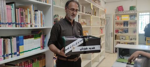 همزمان با فعالیت های تابستانی، اجرای پویش«هدیه خوبان»، دست سازه های حسینی در مراکز کانون استان آذربایجان غربی با حضور اعضای کودک و نوجوان