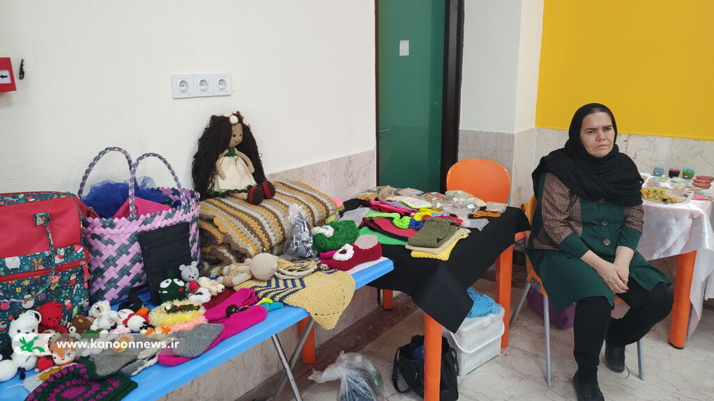 نمایشگاه آثار هنرمندان دارای معلولیت در مرکز فرهنگی هنری شماره ۱ بوشهر برگزار شد