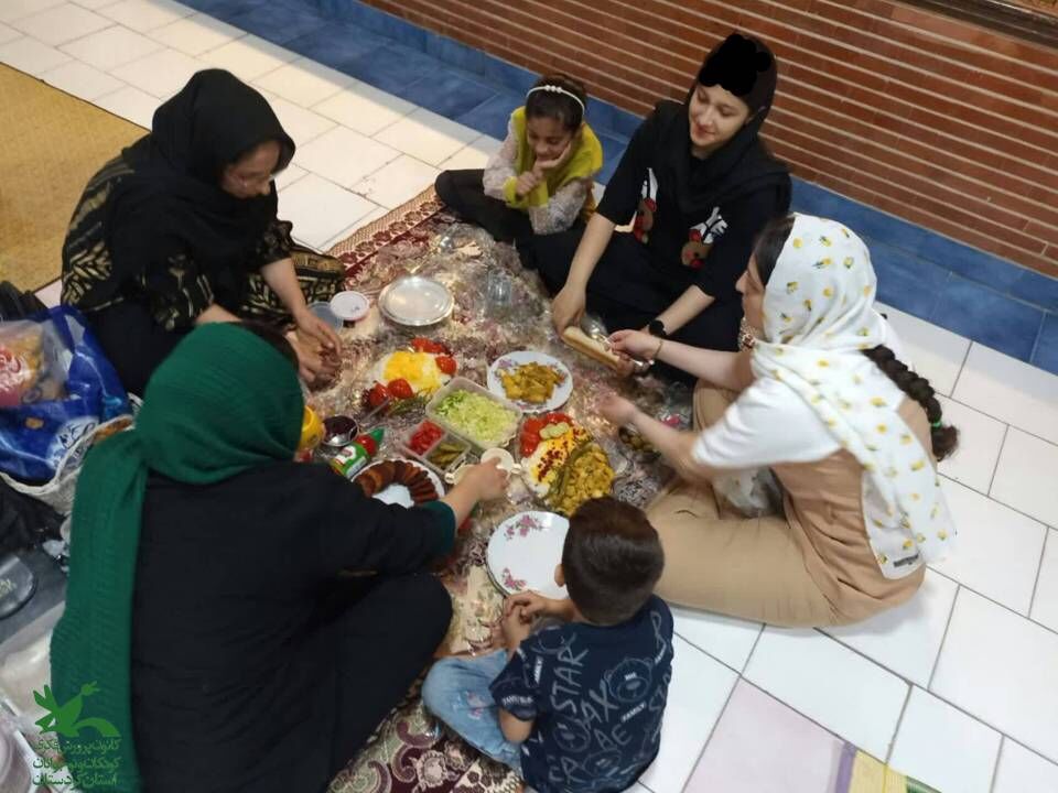 تجربهای بهیادماندنی از همنشینی چند نسل با محوریت فرهنگ، کتاب، هنر و صمیمیت خانوادگی