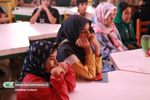نشست «ادبیات شفاهی و کاربرد آن در داستان‌های بومی‌، محلی کرمان»