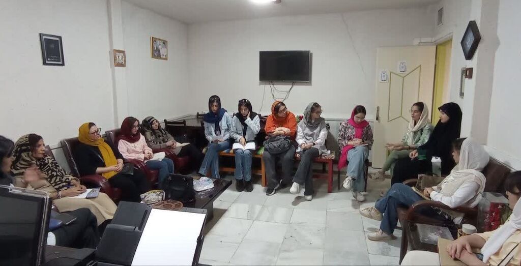 کارگاههای «شعرسرایی پیشرفته» و «داستاننویسی پیشرفته» در مجتمع آفرینش کرمانشاه