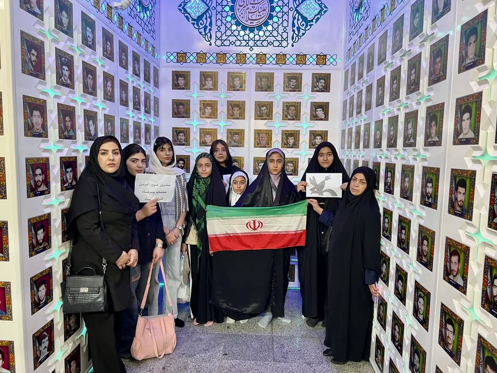 حضور اعضا و مربیان مراکز اسلام‌آباد غرب در تنگه مرصاد
