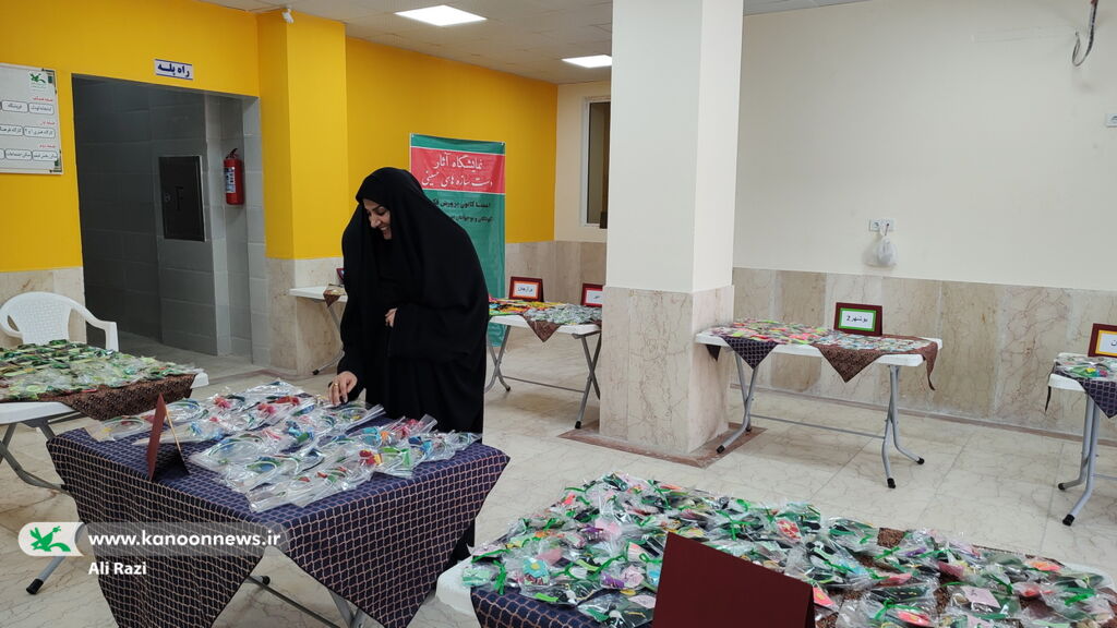 برگزاری نمایشگاه دستسازههای حسینی «هدیه خوبان» در مرکز شماره ۱ بوشهر