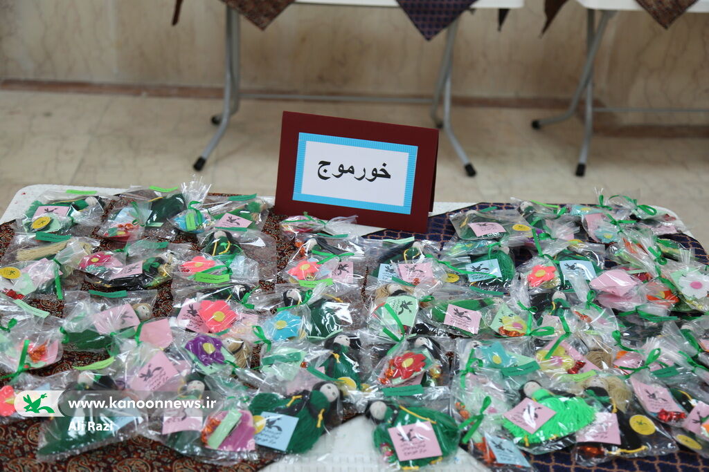 برگزاری نمایشگاه دستسازههای حسینی «هدیه خوبان» در مرکز شماره ۱ بوشهر