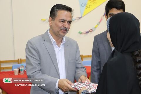 هوش نسل جدید را در خدمت توسعه کشور به کار بگیریم