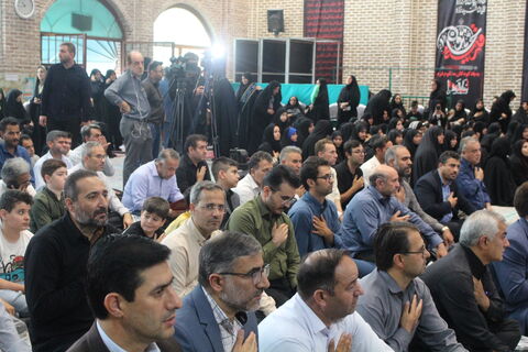 حضور سرپرست و پرسنل کانون پرورش فکری کودکان و نوجوانان آذربایجان شرقی در مراسم اربعین شهدای دانش‌آموز(شکوفه های آذربایجان) جنگ ۱۲ روزه تحمیلی