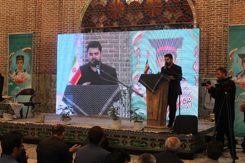 حضور سرپرست و پرسنل کانون پرورش فکری کودکان و نوجوانان آذربایجان شرقی در مراسم اربعین شهدای دانش‌آموز(شکوفه های آذربایجان) جنگ ۱۲ روزه تحمیلی