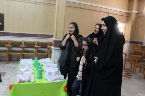 ویژه برنامه بسته فرهنگی معنوی «دردانه حسین» به همراه برپایی سفره حضرت رقیه (س) در مرکز فرهنگی هنری  شمار 2 تبریز