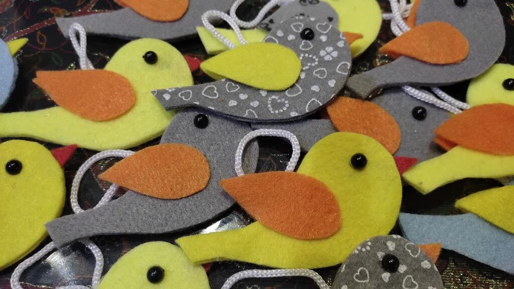 تجلی عشق و ارادت به امام حسین (ع) در دست سازه های اعضای کانون هرمزگان