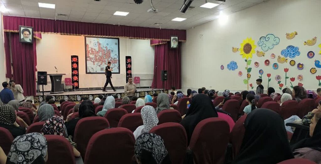 آیین روایتگری عاشورایی در مرکز شماره ۳ کانون کرمانشاه