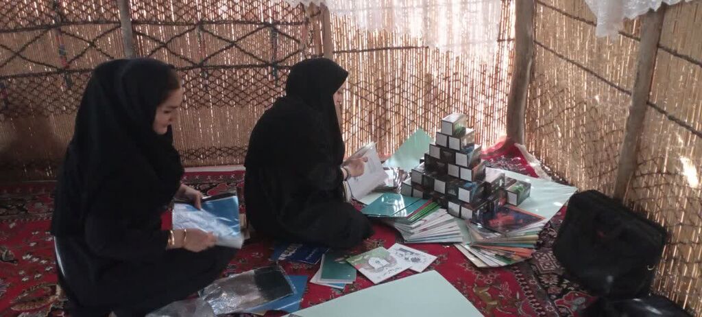 کارشناسان و مربی سیار کانون کرمانشاه میهمان کودکان و نوجوانان عشایر شدند