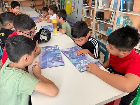 گزارش تصویری «قصهگویی با کاروان کربلا»؛ روایت عاشورا از نگاه حضرت رقیه (س)