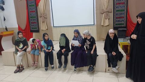 گزارش تصویری «قصه‌گویی با کاروان کربلا»؛ روایت عاشورا از نگاه حضرت رقیه (س)