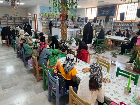 گزارش تصویری «قصه‌گویی با کاروان کربلا»؛ روایت عاشورا از نگاه حضرت رقیه (س)