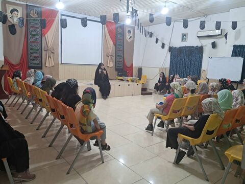 گزارش تصویری «قصهگویی با کاروان کربلا»؛ روایت عاشورا از نگاه حضرت رقیه (س)