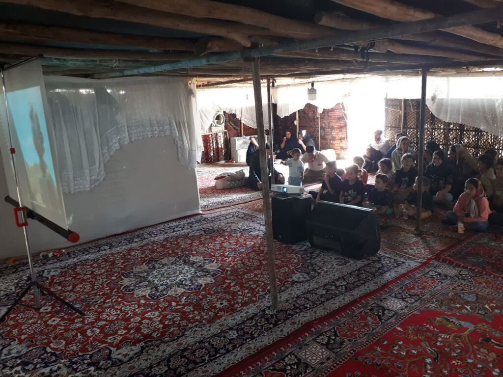 کانون کرمانشاه "تابستان‌ با سینما کانون" را به چادر عشایر برد